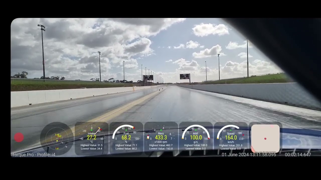 BMW i4 m50 vs 2023 Lamborghini Huracan EVO heads up drag race