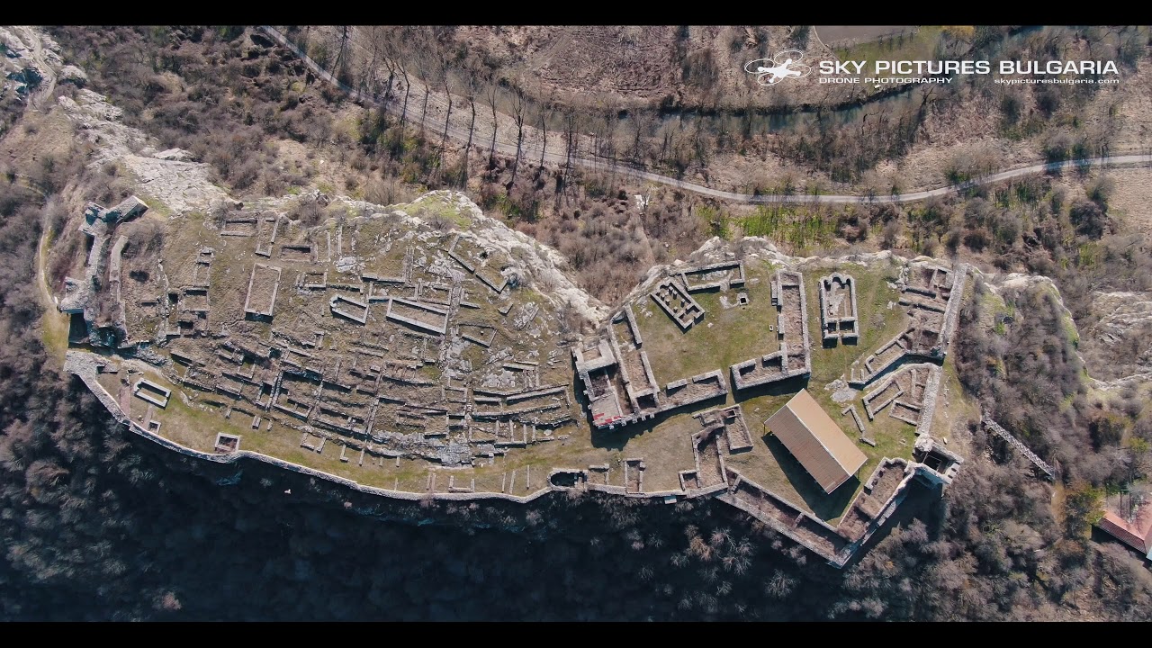 Крепост Червен заснемане с дрон забележителности Amazing Bulgaria aerial drone video service Cherven