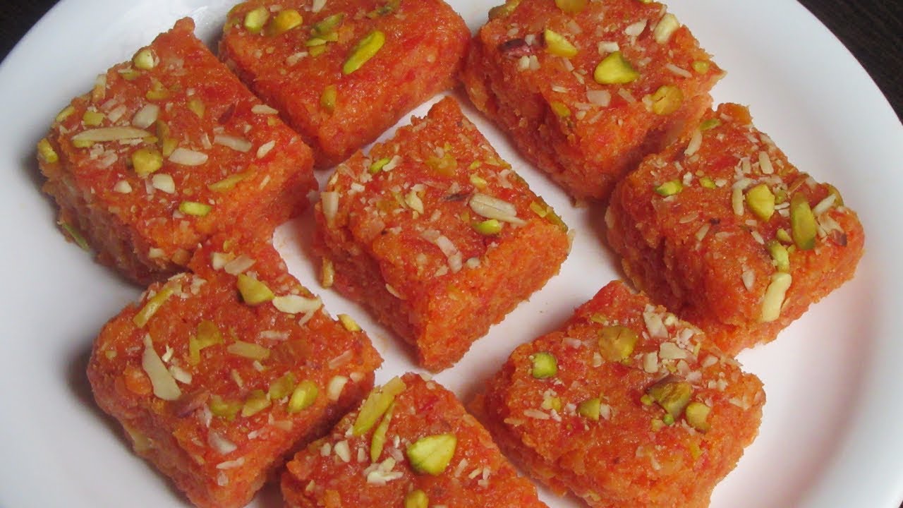 Gajar ki Barfi | Carrot Burfi | Carrot Fudge | Gazar burfi | Easy Dessert recipe | Flavours Of Food