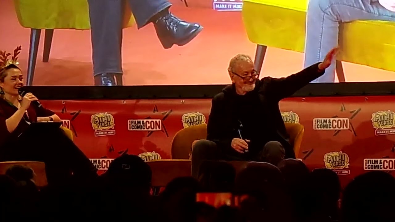 Dortmund Comic Con winter 2024 Robert Englund panel 1