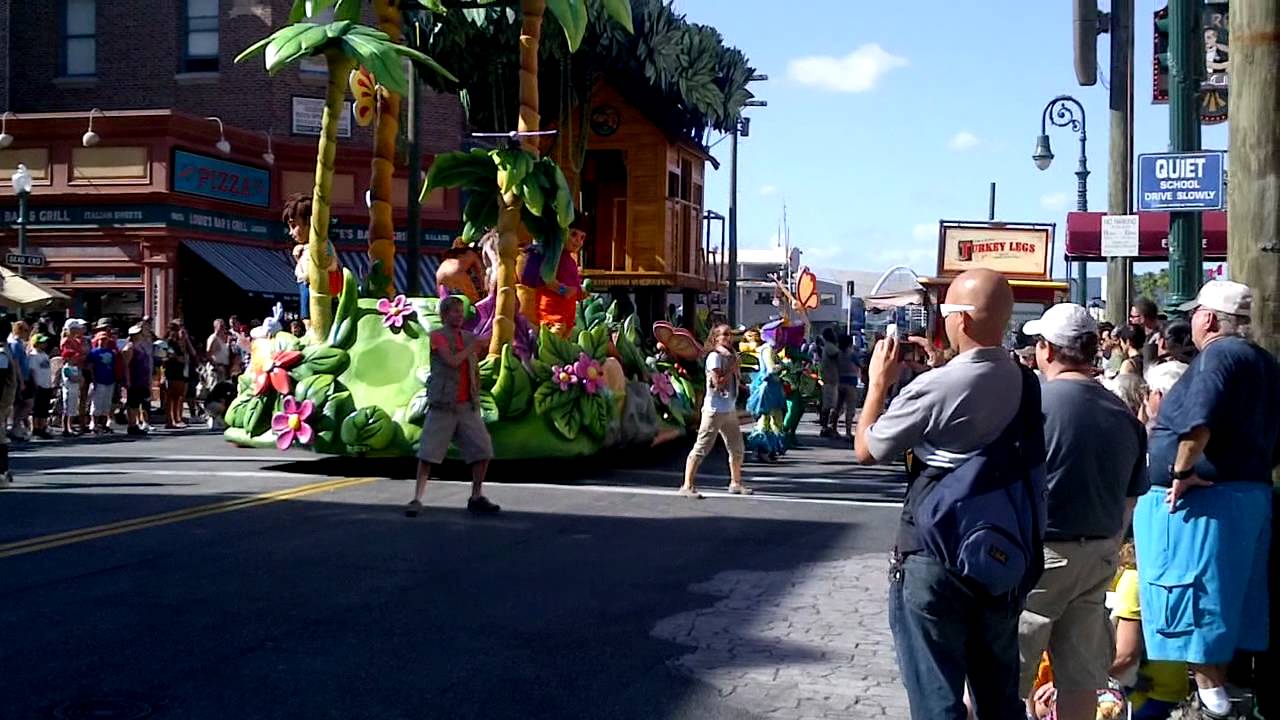 Universal Parade 2012