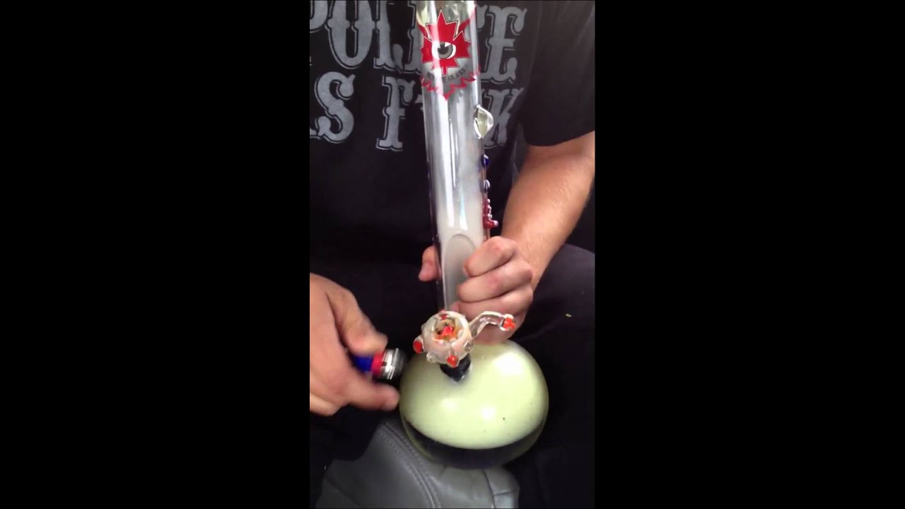 New red eye mushroom bong