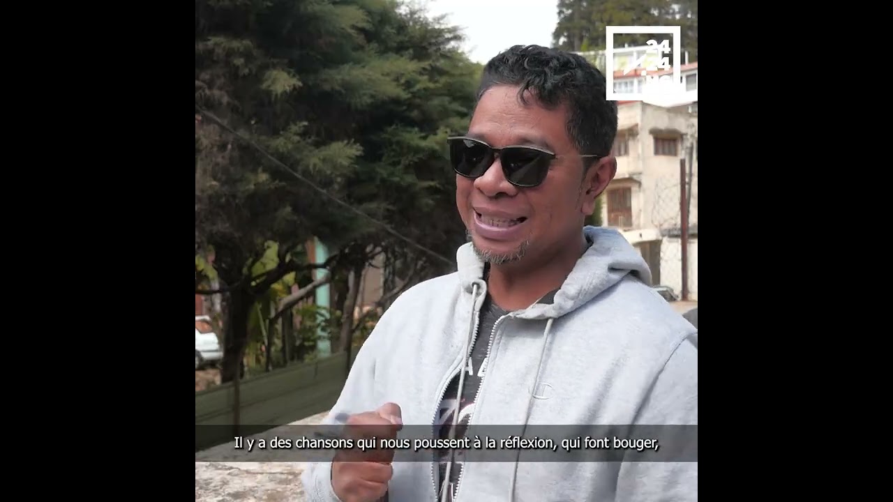 INTERVIEW DE TOVO J'HAY