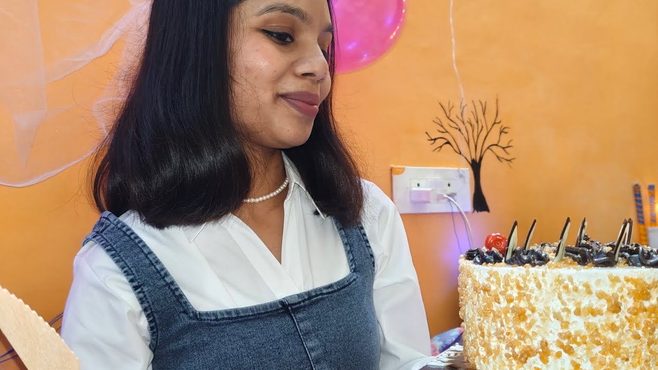Birthday celebration in hostel #hostellife #collegelife #mmdu #birthday #celebration #ytshorts 