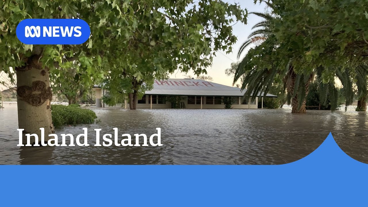 Floodwaters threaten remote outback SA town of Innamincka I ABC NEWS