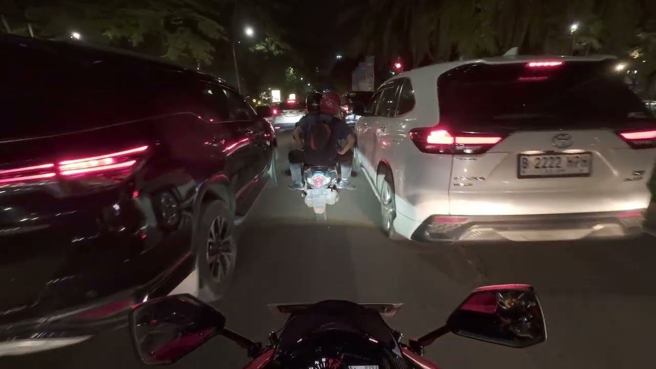 ZX25R IN NIGHT