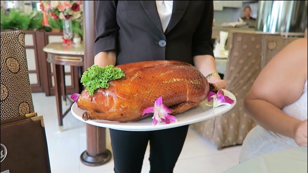 DELICIOUS 14 Course Meal in Bangkok