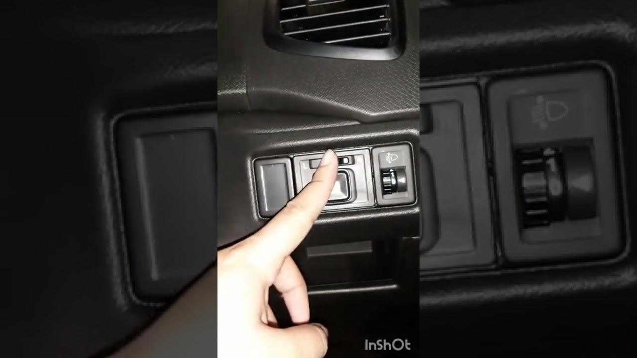 Breeza Feature 8 : Electronic mirror adjustment