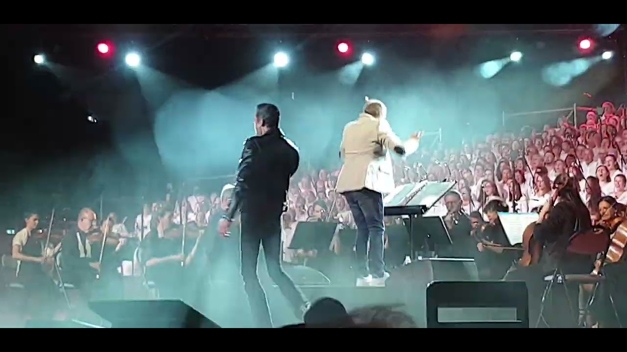 2000 choristes