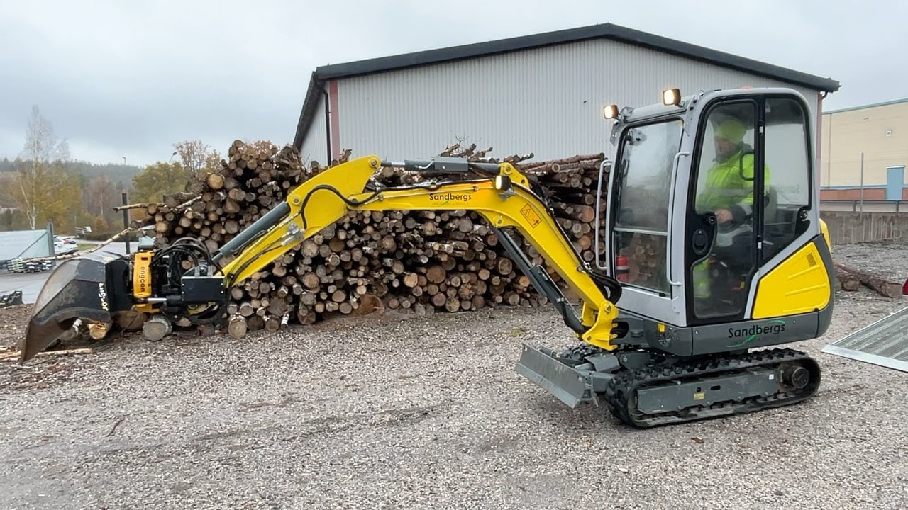 Köp Grävmaskin Wacker Neuson ET20  med släp 200h på Klaravik
