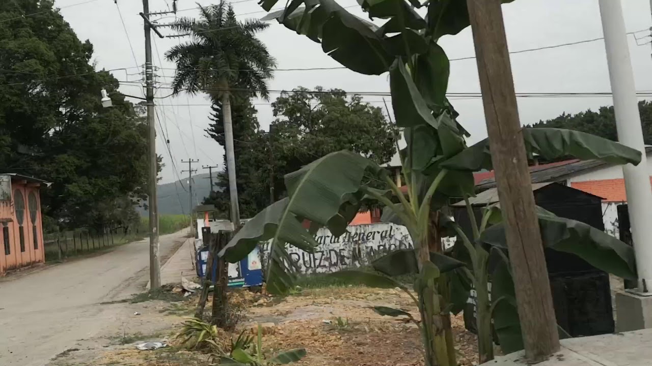 Bajando carretera de Tamasopo
