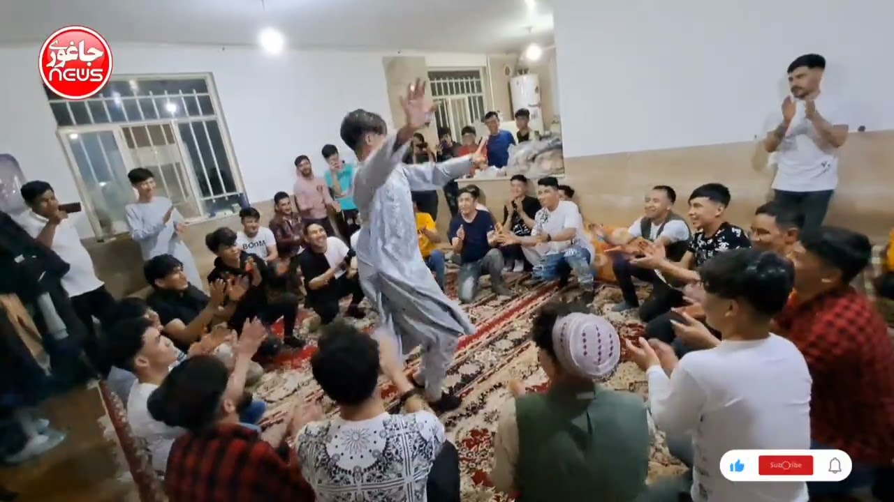 دوستان عزیز سلام یه رقص باحال براتون آوردم از کانال خودتون حمایت کنید لایک سابسکرایب کانتنت🙏