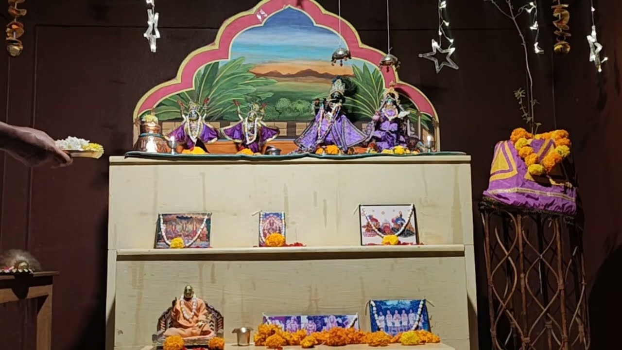 Mangalarati Mar 12, #iskconraichur #radhashyamachandra #srinandagoshala  live