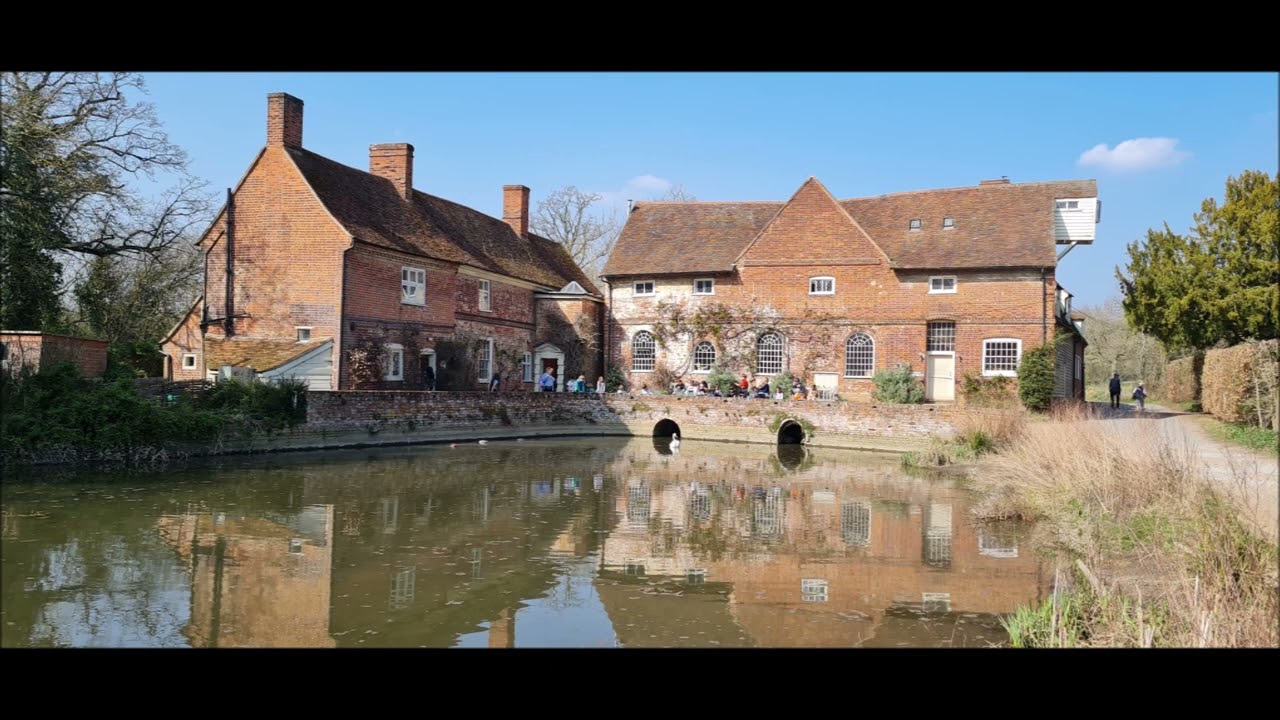 Dedham Vale.  Flatford and Dedham Village: March 2022