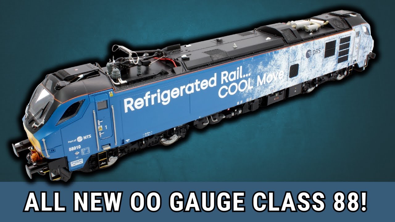 FIRST LOOK at our Exclusive OO Gauge Class 88 ⎸ Decorated Sample Review & Running Session