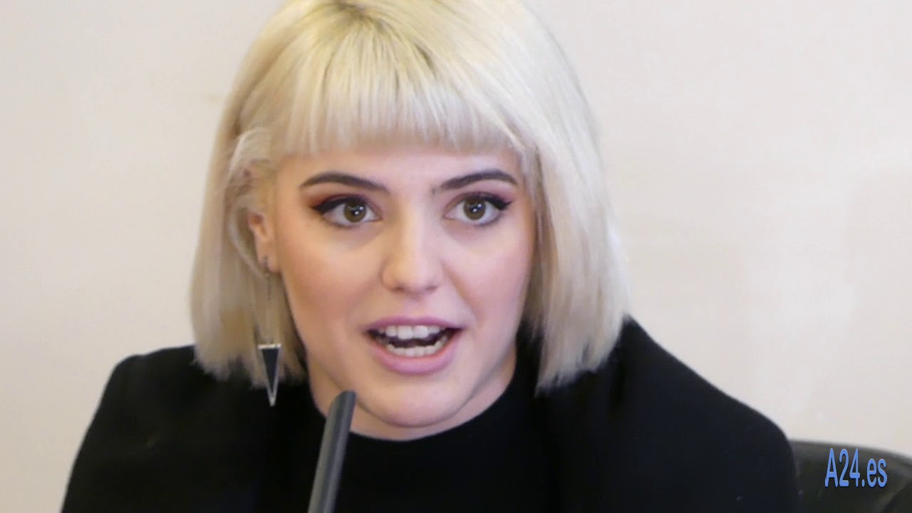 ALBA RECHE FINALISTA OT OPERACIÓN TRIUNFO RUEDA DE PRENSA AYUNTAMIENTO ELCHE
