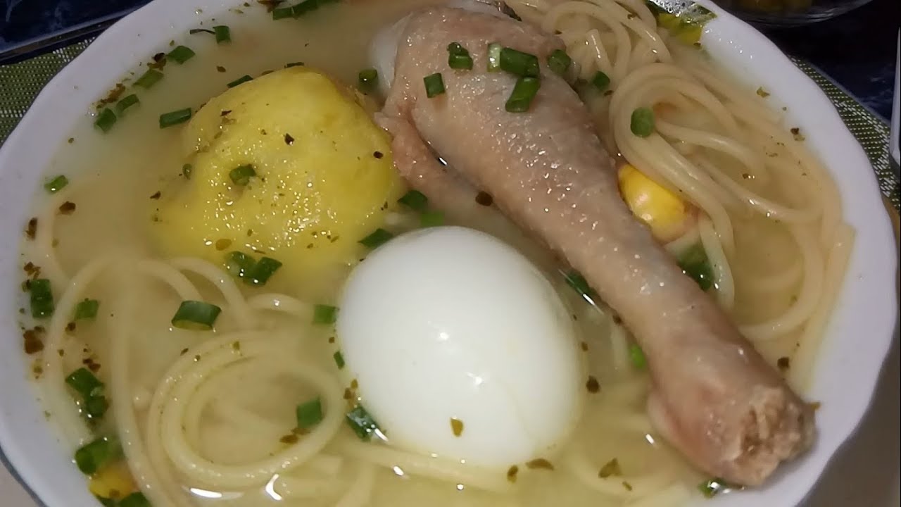 CALDO DE GALLINA