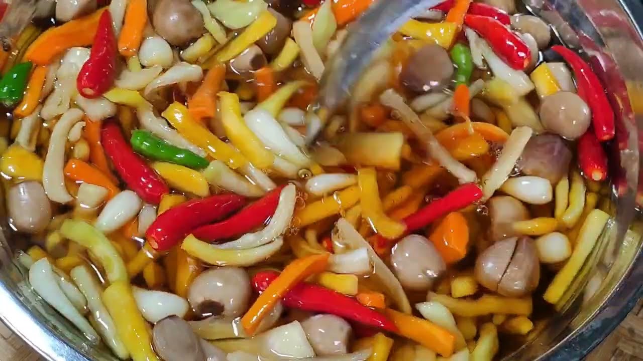 Chia sẻ cách làm dưa món, để cả năm vẫn giòn rụm, đón Tết 2024