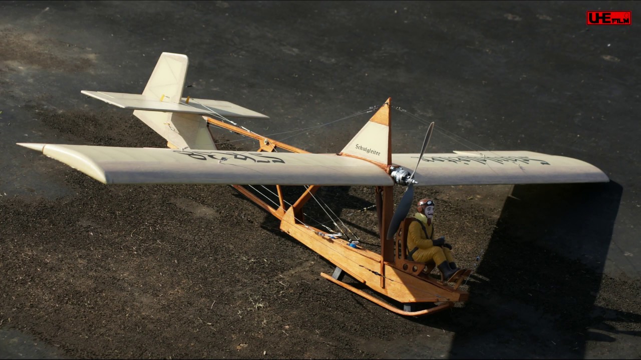 Freddy's Erstflug mit der SK-38 145cm Lasercut