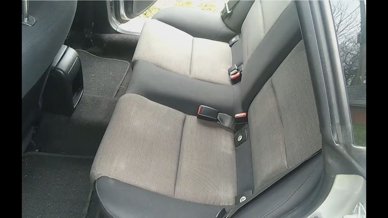 Subaru  Outback 05 - 09. Rear Seat Cushion removal.