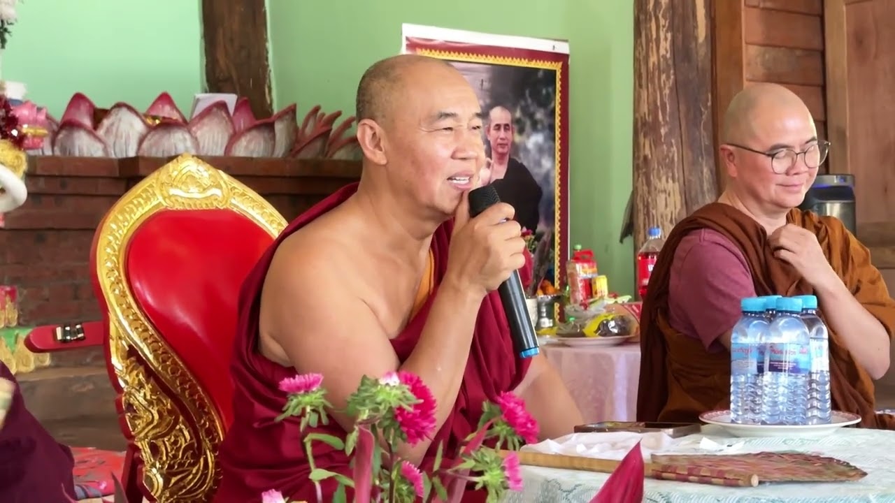 ​​ၶေႃႈ​​ဢေႃးဝႃႇတ ၸဝ်ႈသြႃႇသုၶမ်း ​​ႁေႃးဝႆႉတီႈ ၵုၼ်ပၢင်ၵုၼ်ၶူင်း။