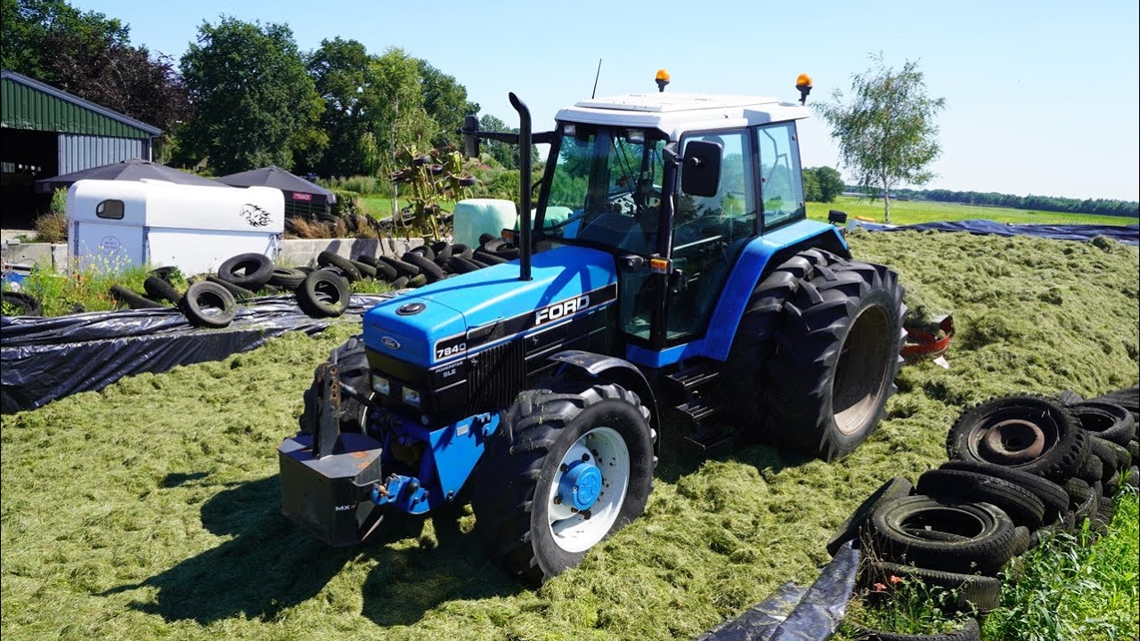 2024 | New Holland 7840 SLE + TS135A | Gras inkuilen | Vlijm Nunspeet | Grass silage