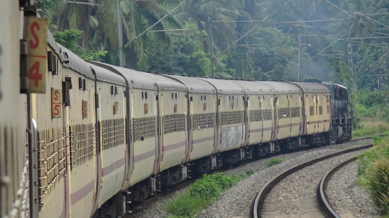 Pune To Ernakulam : Full Journey : 22150 PUNE - ERS Superfast Express Via Panvel : Indian Railways