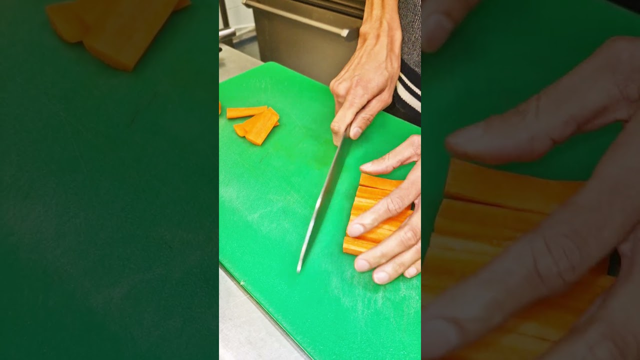 Cutting a jardini&egrave;re:Using the mandolin #Food #Cooking #Tasty #Delicious  #RecipeOfTheDay  #Yummy