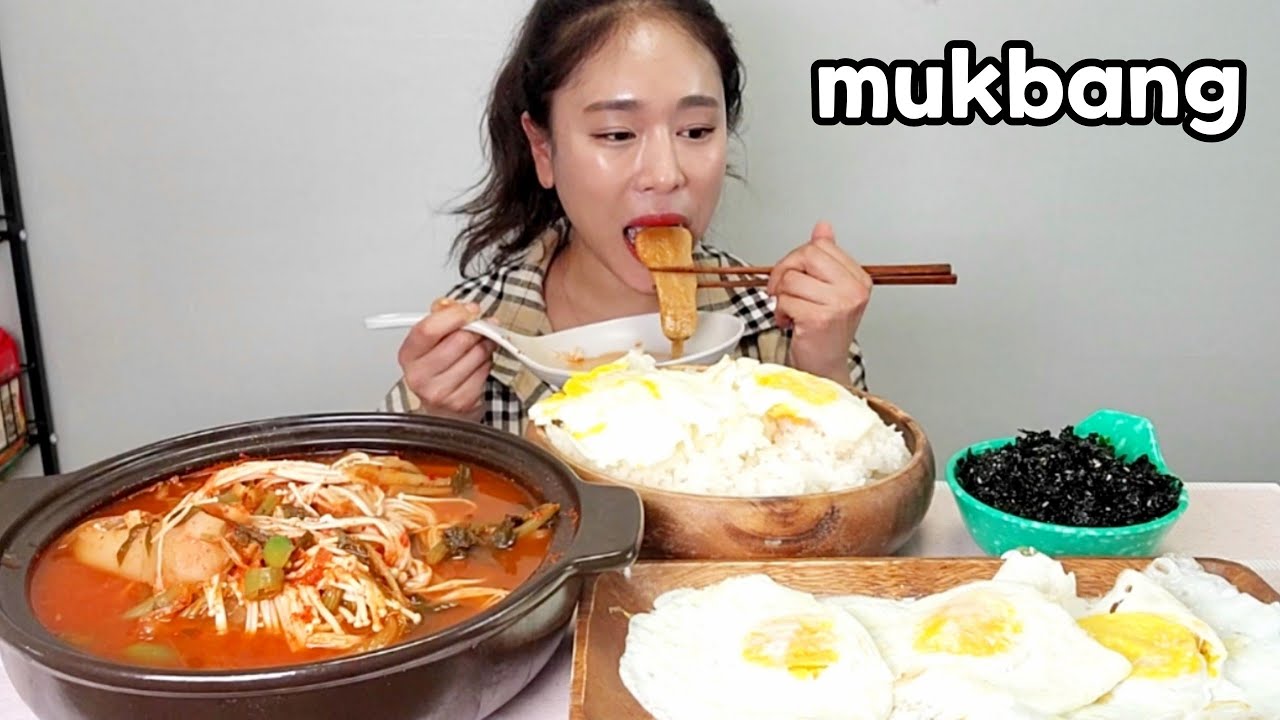 오랜만에🌶총각무 김치찌개에 대왕밥🍚먹방(ft.계란후라이,김자반) Korean Food Spicy Kimchi- Jjigae Mukbang eating show