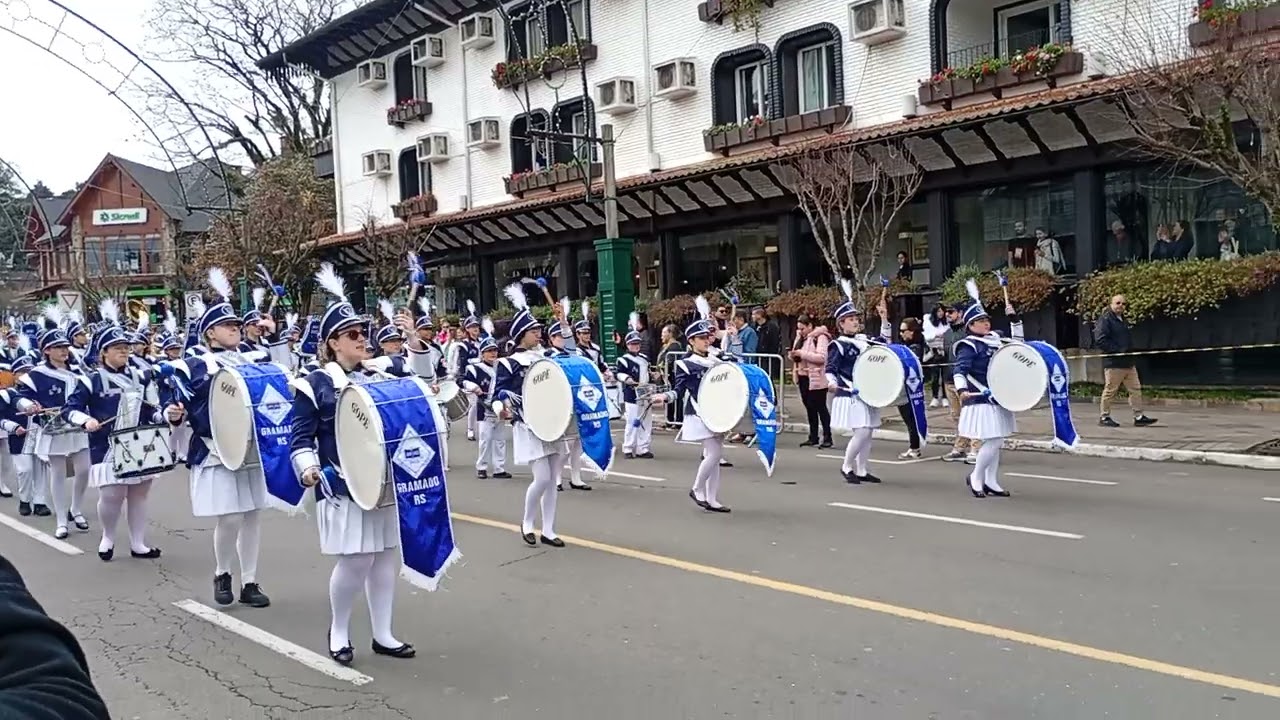 Apresentação da Banda Marcial da Escola Senador Salgado Filho de Gramado-RS Desfile 7 de Setembro!
