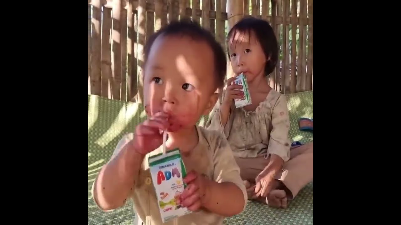 Girl Sells Corn at the Market to Buy Baby Milk | Emotional Short Film | EP 1 @OrphanChildrens-m2k