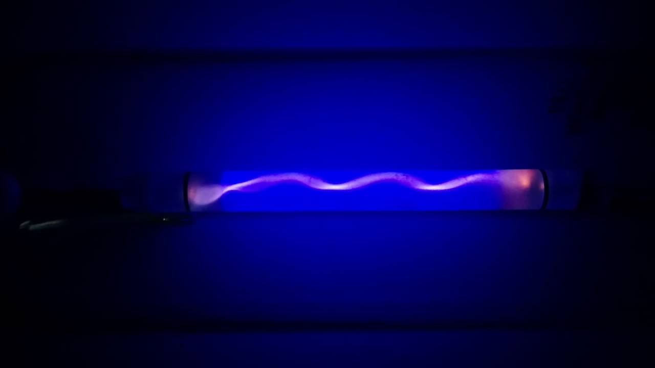 Swirling high pressure sodium lamp