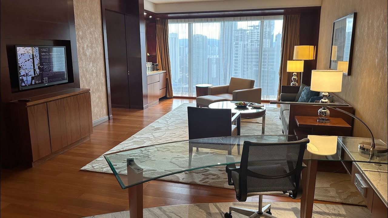 Grand Hyatt Kuala Lumpur - One Bedroom Suite - Lounge - Breakfast - Review - AMAZING