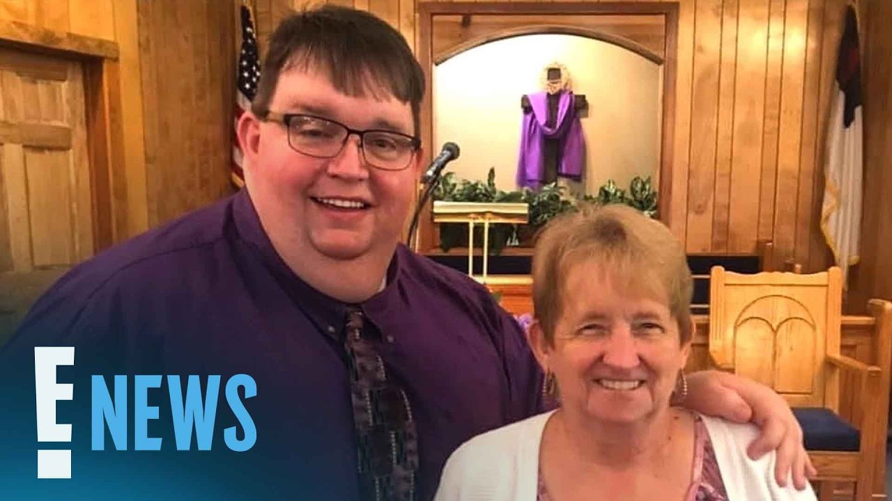 Звезда шоу Coffee Time With John and Momma скончался после проблем со здоровьем | E! News