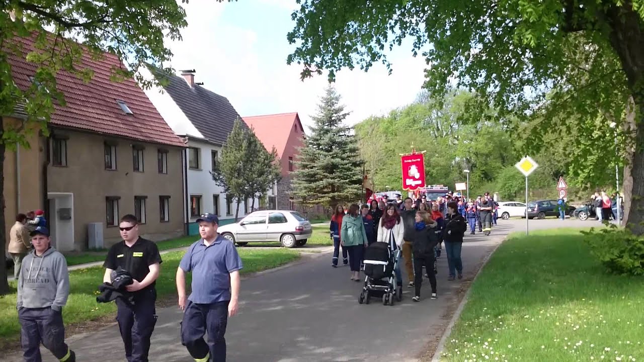Feuerwehrumzug Ostrau / Saalekreis