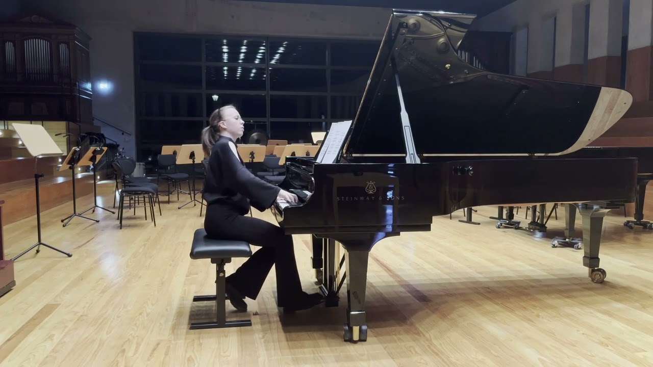 G. Ligeti: Etude no. 5, Arc en ciel