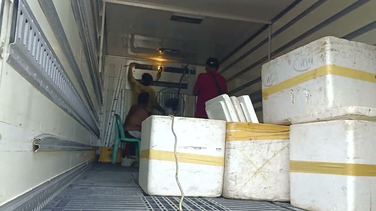 reefer van repair due to leakage