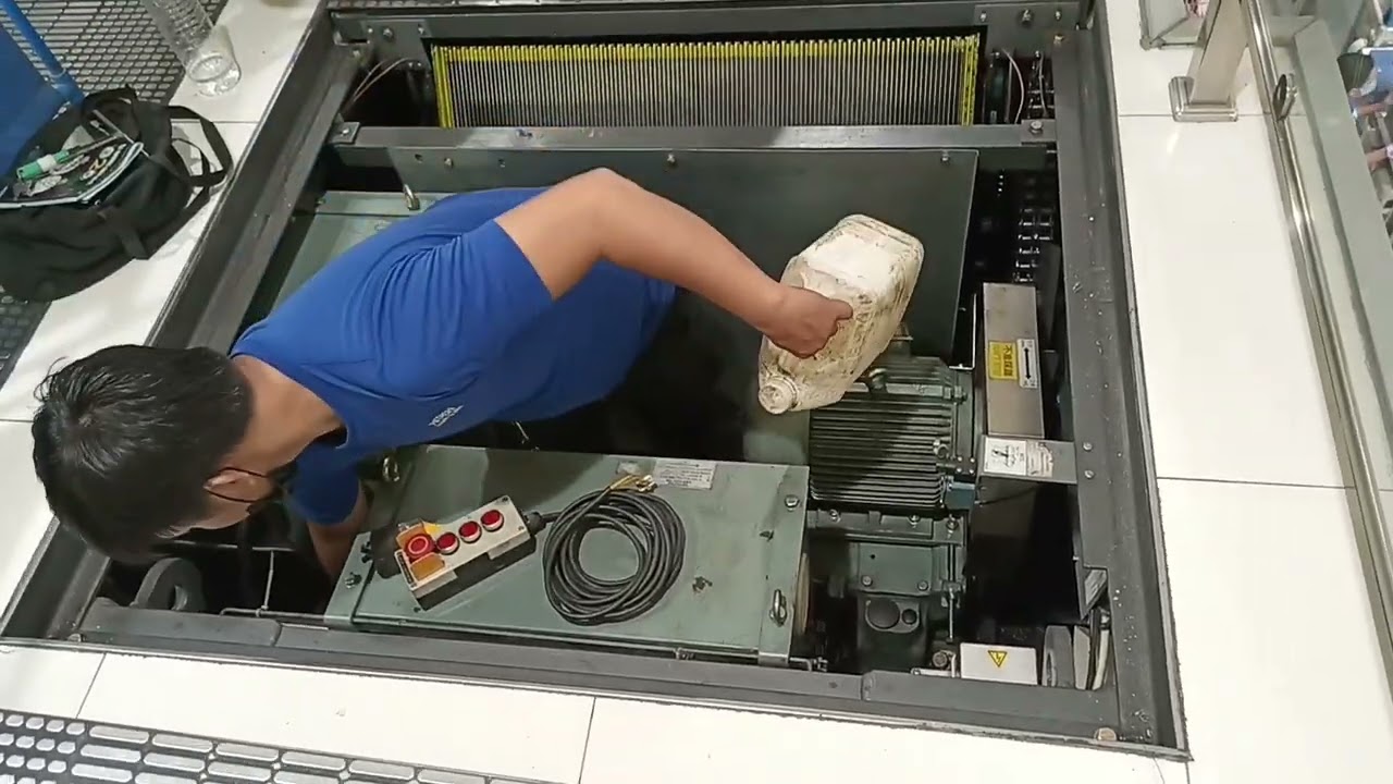 escalators,preventive maintenance