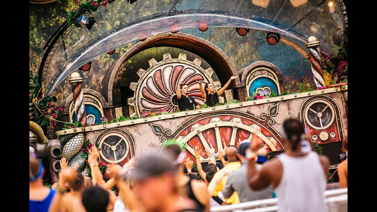 TomorrowWorld 2015 | Wolfpack