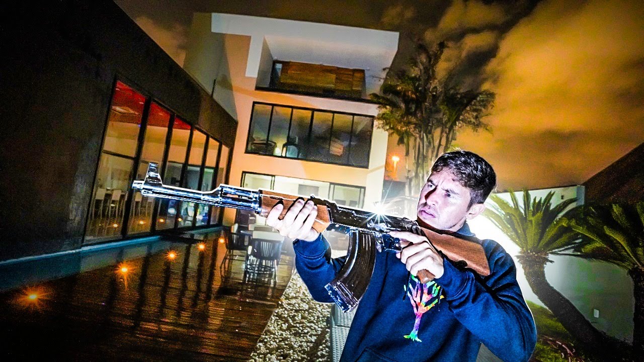 PASSEI UMA NOITE SOZINHO AQUI EM CASA E MORRI DE MEDO 😱