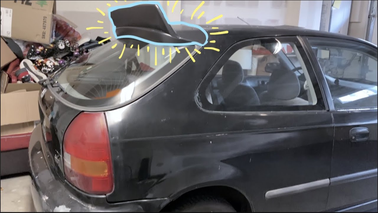 EK hatch gets the Back Yard Special wing (BYS style wing 96-00 Civic)