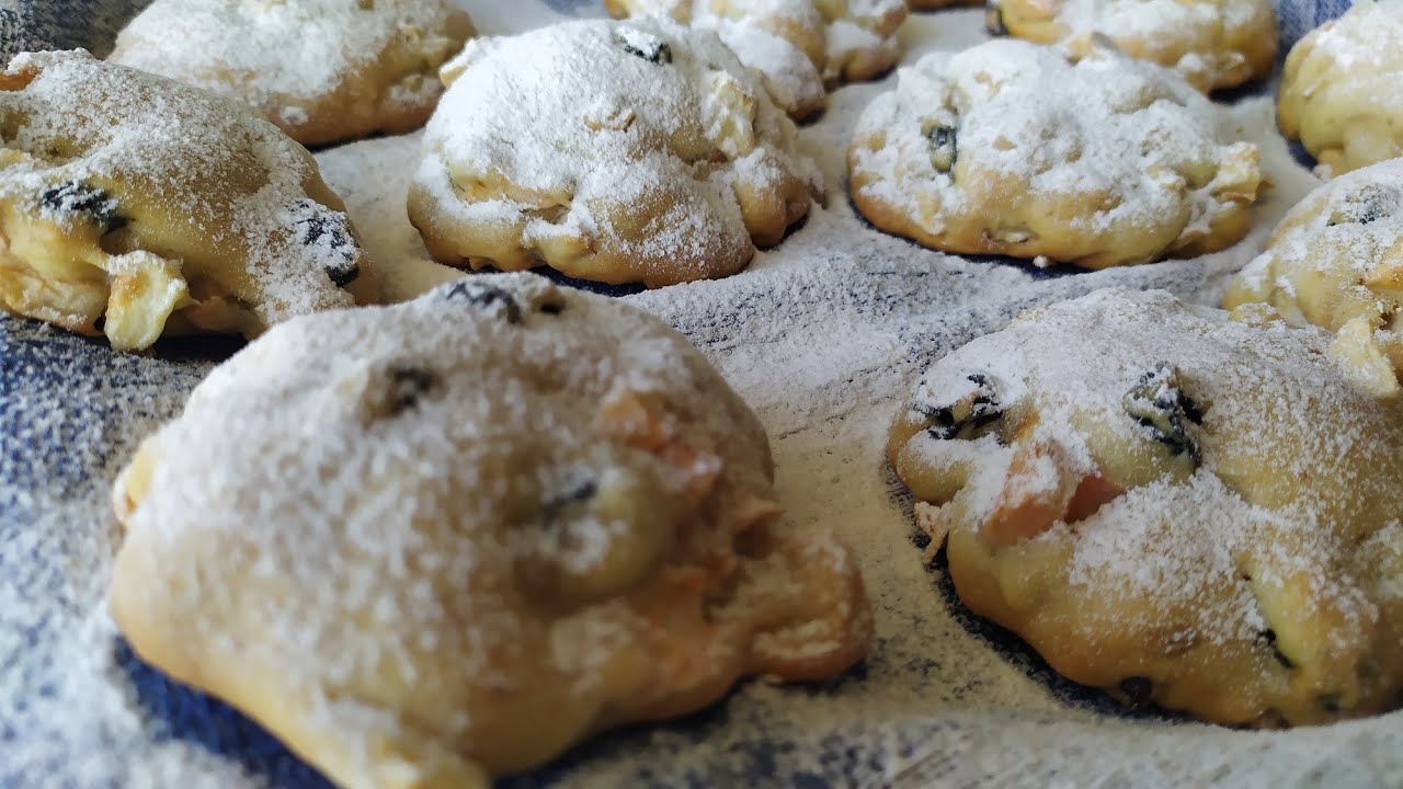 Soft Apple Cookies with Raisin