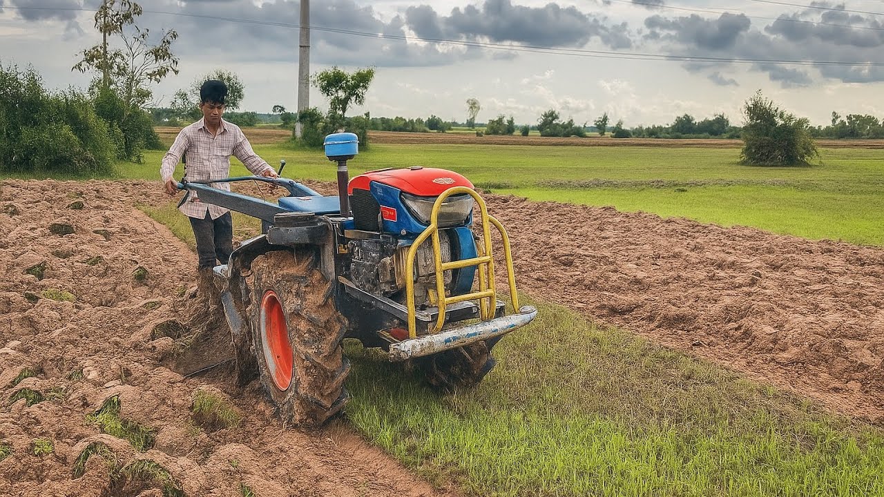 Kubota ZT 155 Plowing 