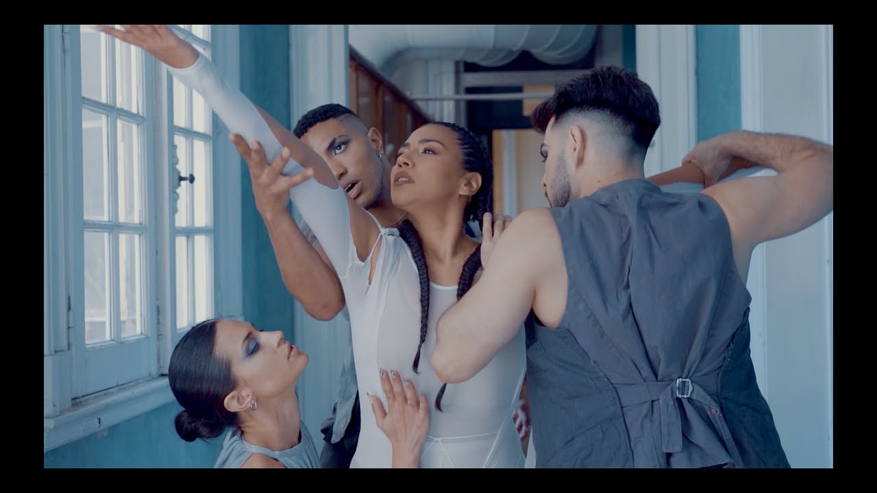 Flor Paz - Morenito ( Video Oficial)