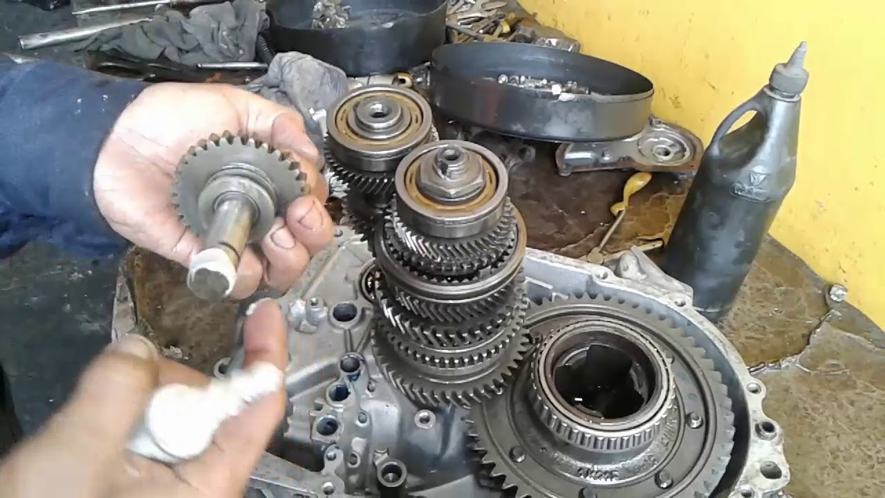 FIAT UNO COMO REPARAR Y ARMAR CAJA DE CAMBIOS QUE NO ENTRA LA 3ERA Y SUENA LA 4TA AL ENTRAR
