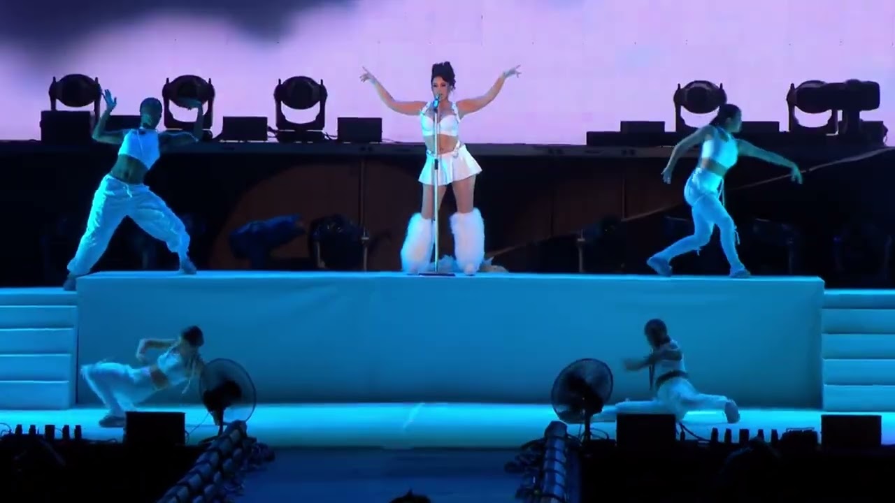 Kali Uchis - Frikitona / telepat&iacute;a (Live at Lollapalooza Brazil 2023) [HD]