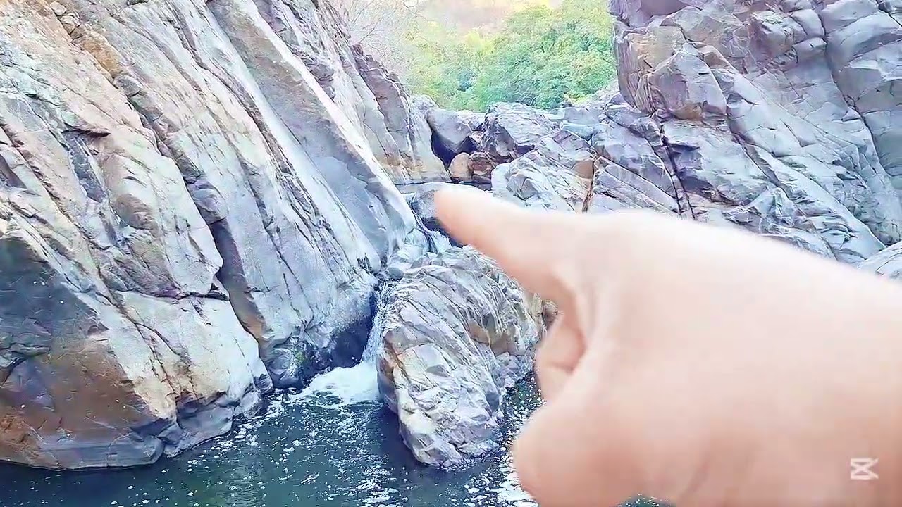 En este Lugar se encuentra La Poza de Los Chorros.
