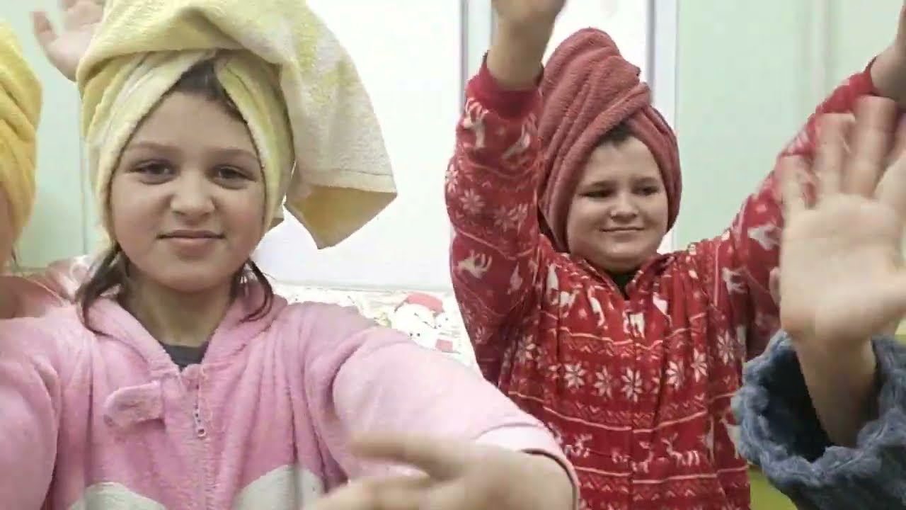 Новорічна піжамна вечірка . Зустріч 2024 року