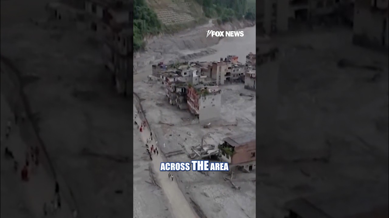 Nepal crews continue rescues as death toll reaches 750 #shorts #us #news #foxnews