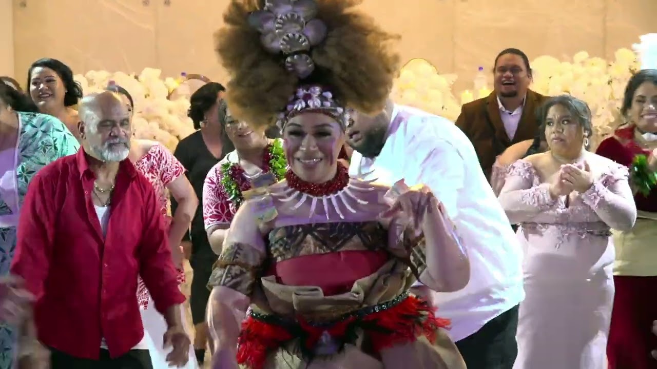 🇼🇸 🇹🇴 Beautiful Tongan Bride Performs Samoa Taualuga: Tim & Seletute Samuelu's Wedding Celebration